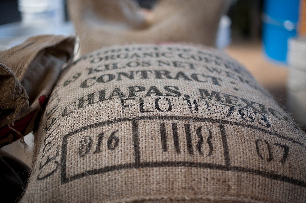 El café rompe récords en Nueva York — y al productor de Chiapas le pagan MX$45 el kilo